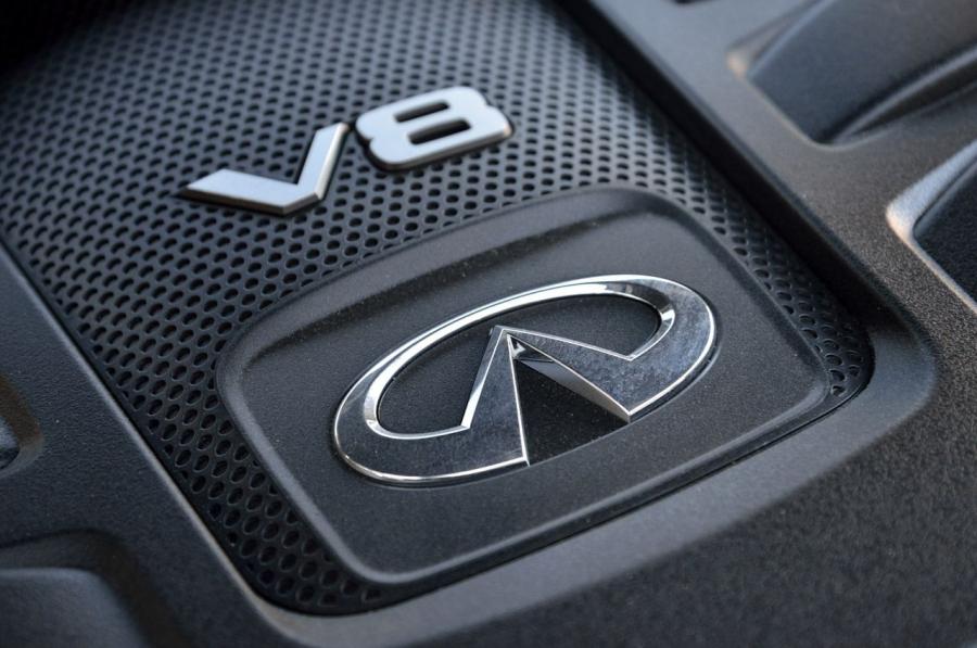  Infiniti QX56 2013 года  (фото 22 из 39)